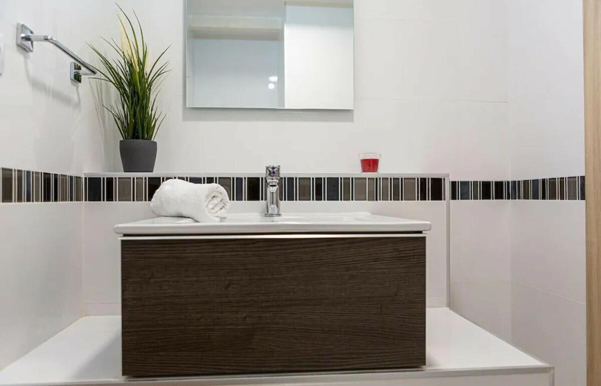 2Bedroom Duplex In Hortaleza Near Metro Madrid Ngoại thất bức ảnh