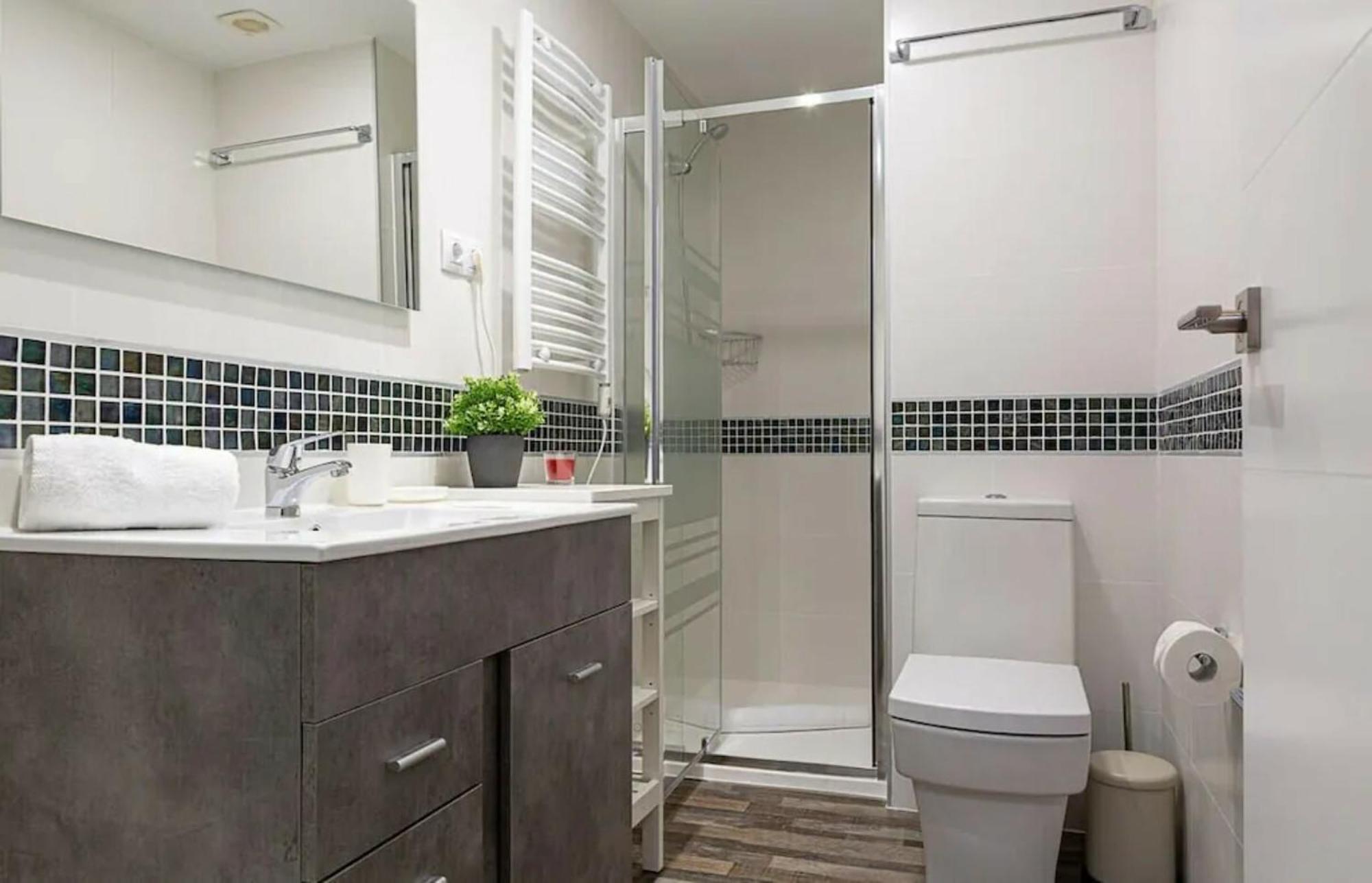 2Bedroom Duplex In Hortaleza Near Metro Madrid Ngoại thất bức ảnh
